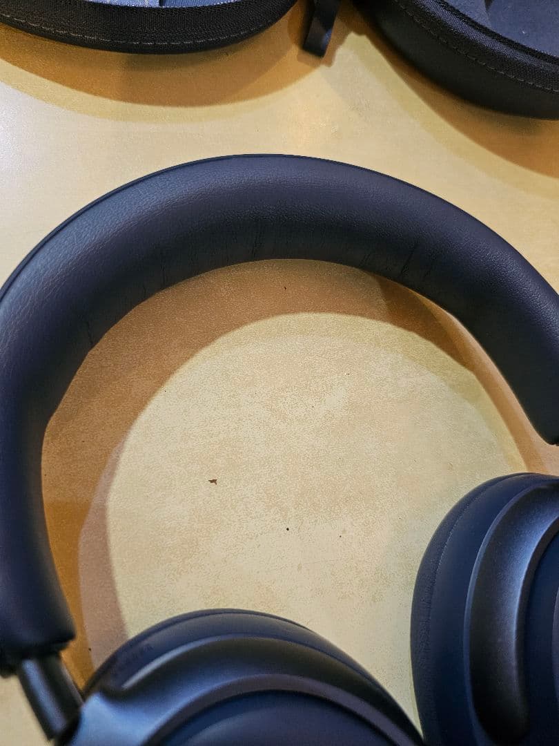 Bose ワイヤレスヘッドホン ダークブルー ケース付き