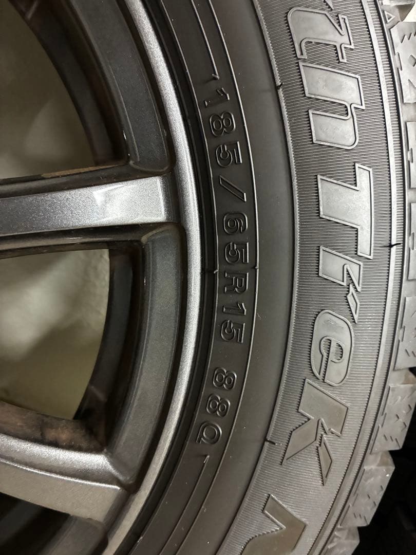 t*n様 15インチスタッドレスタイヤホイールセット North Trek N5