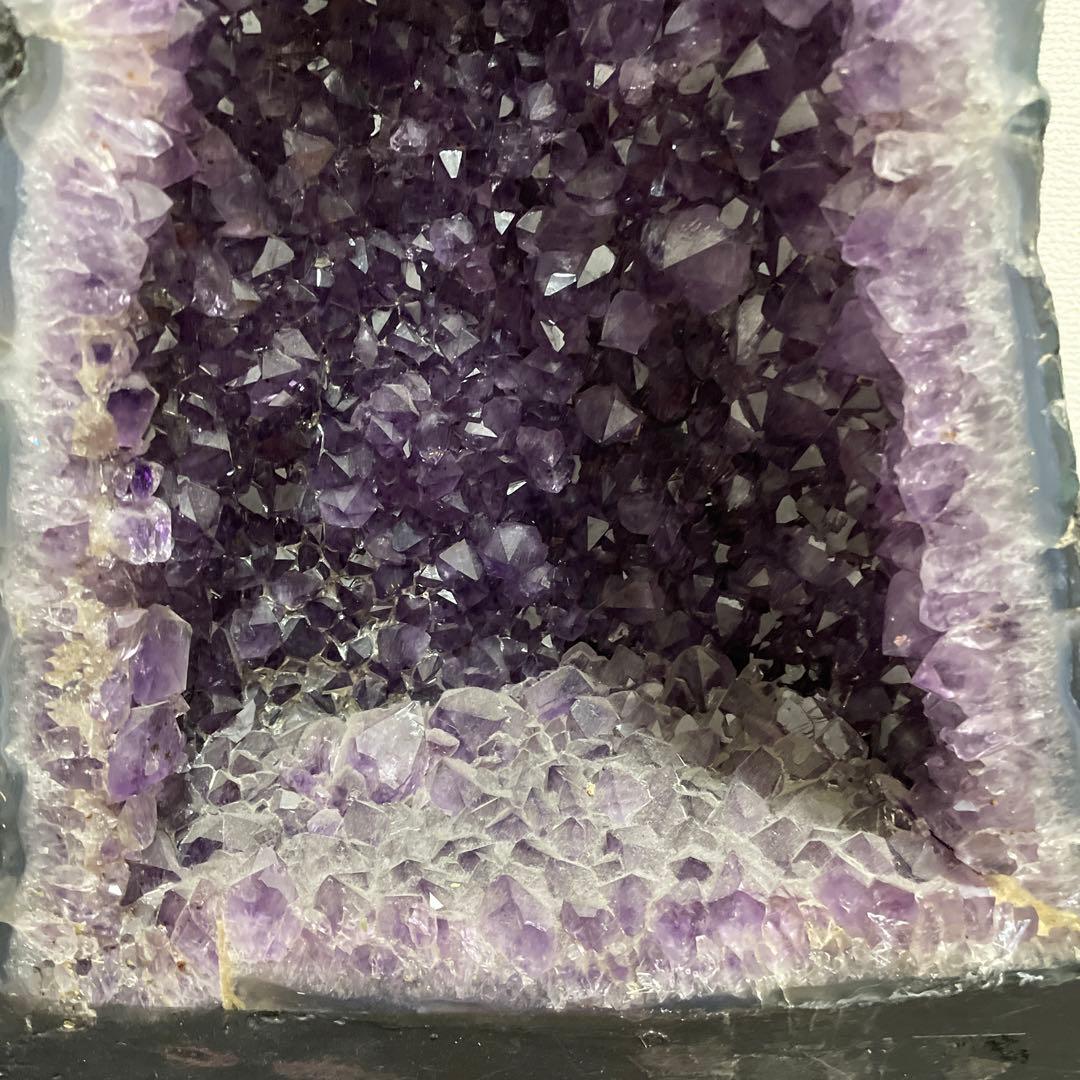 大型アメジスト水晶台座付き