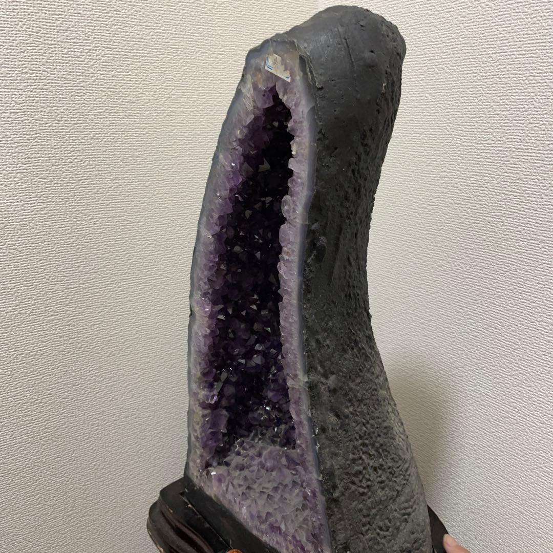 大型アメジスト水晶台座付き