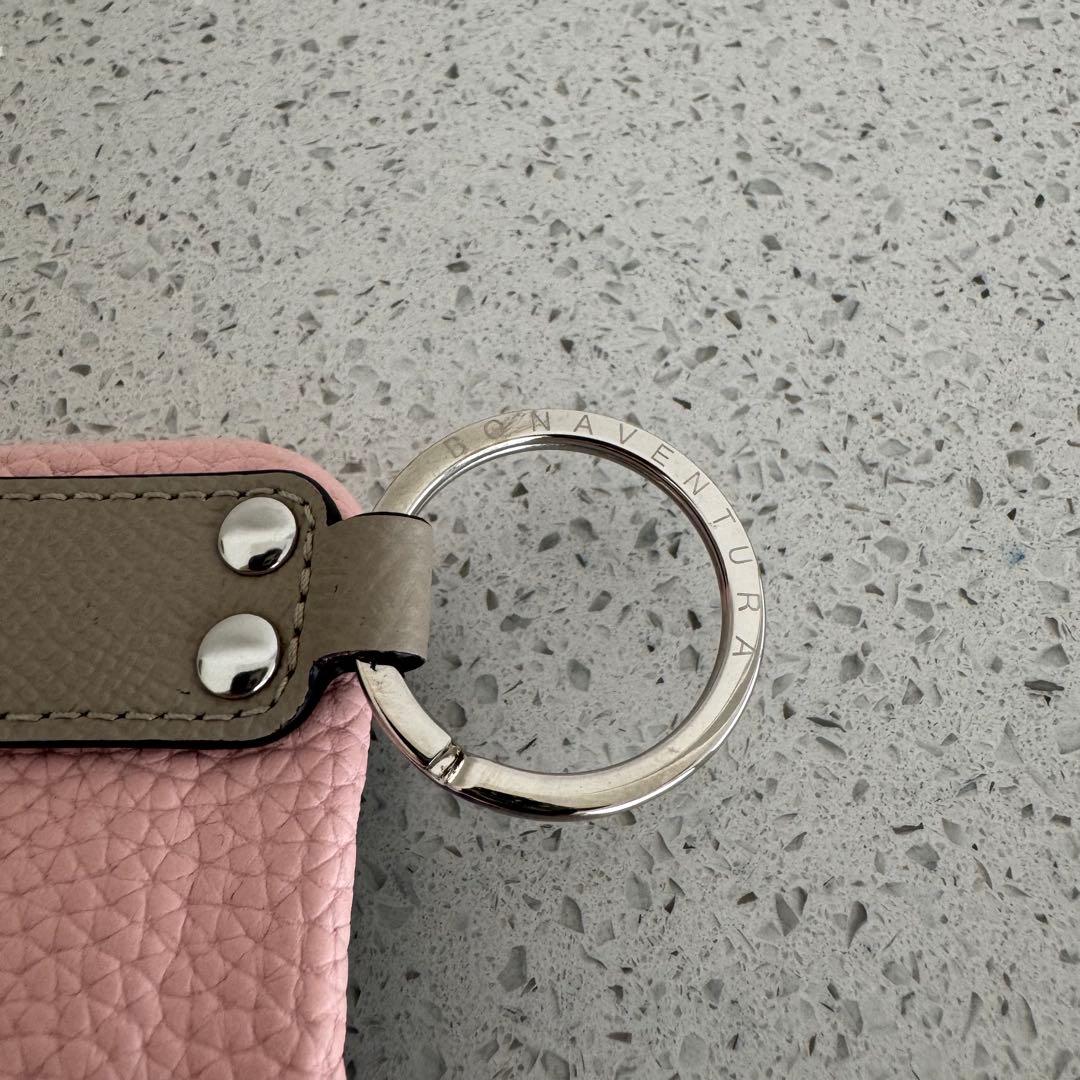 【美品】ボナベンチュラ　スマホケースiPhone15pro サクラピンク