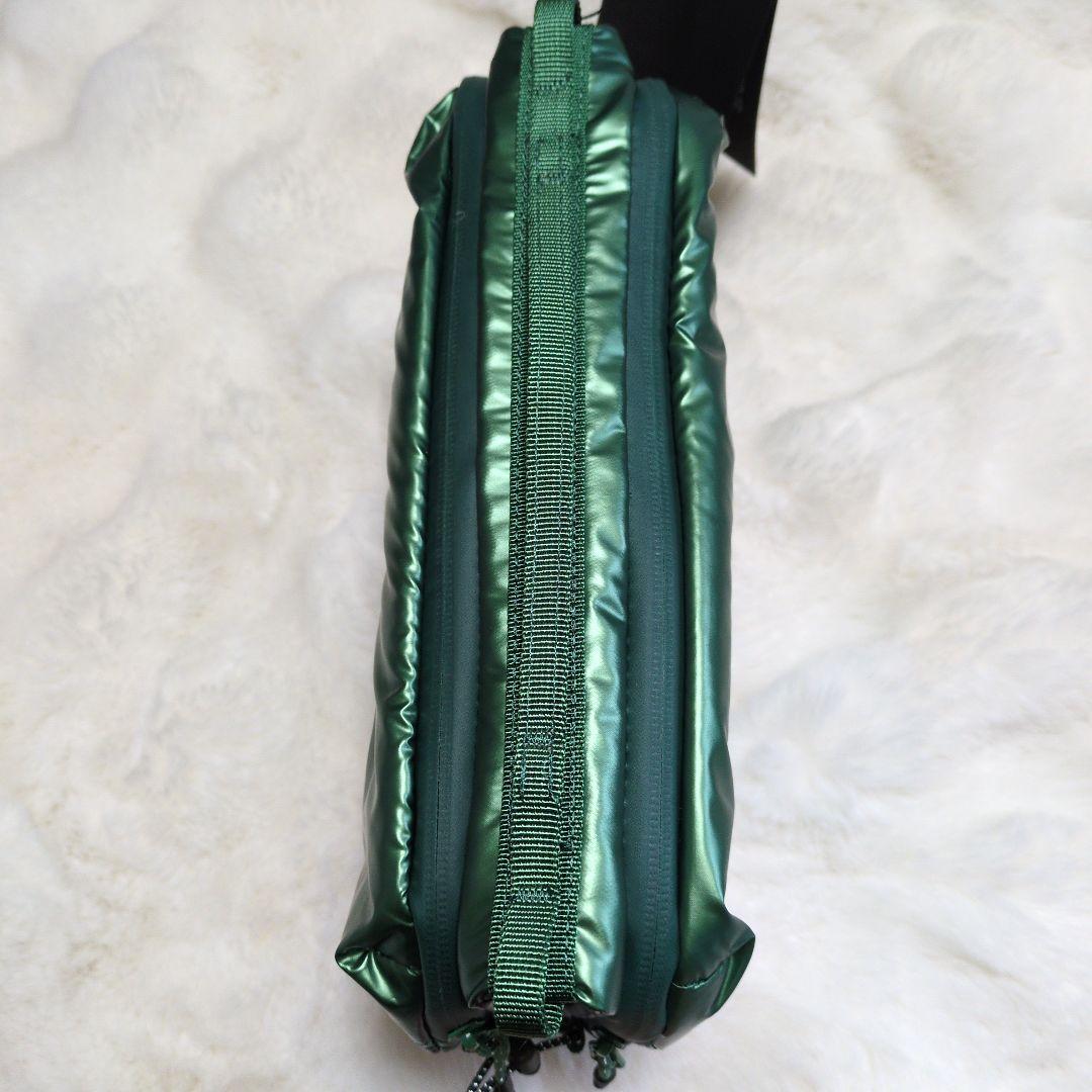 topologie トポロジー　ボトルサコッシュ　ラージ 緑