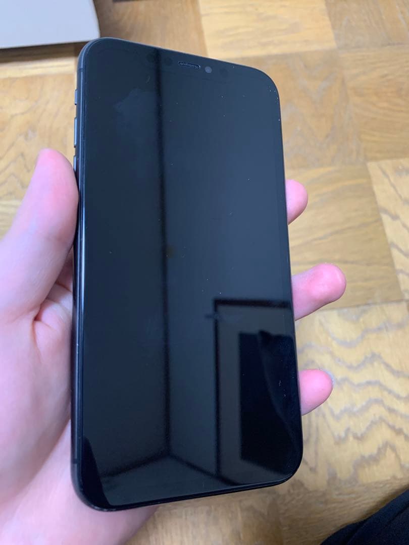 Apple iPhone 11 ブラック