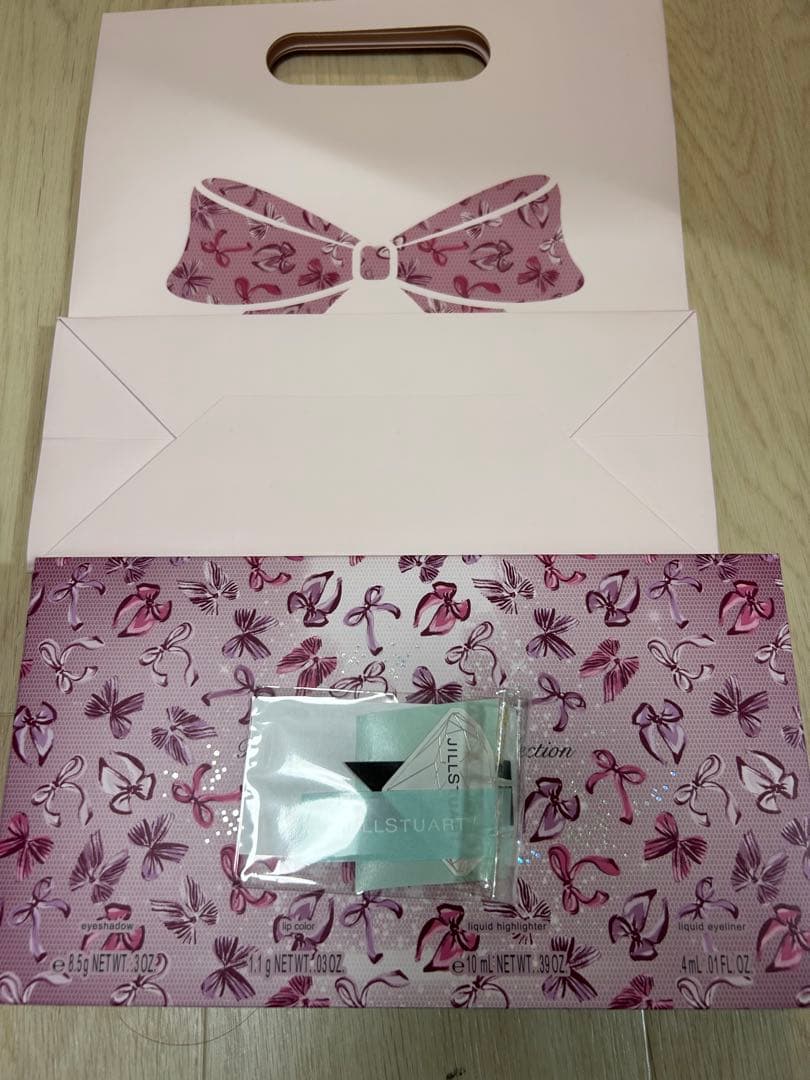 新品未開封・未使用　ジルスチュアート　リボンファッションショーコレクション