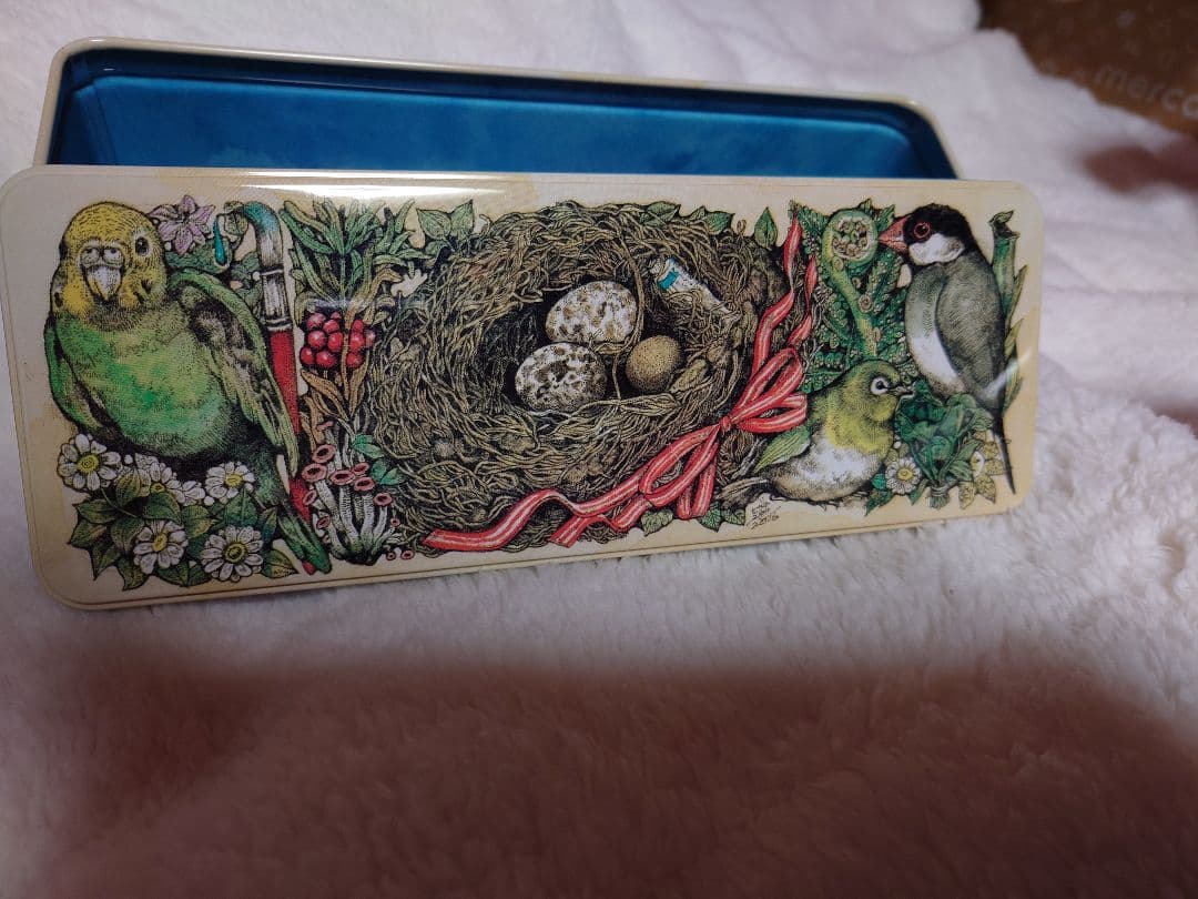 ヒグチユウコ×ホルベイン　2016年　ブリキ缶　おまけ付き