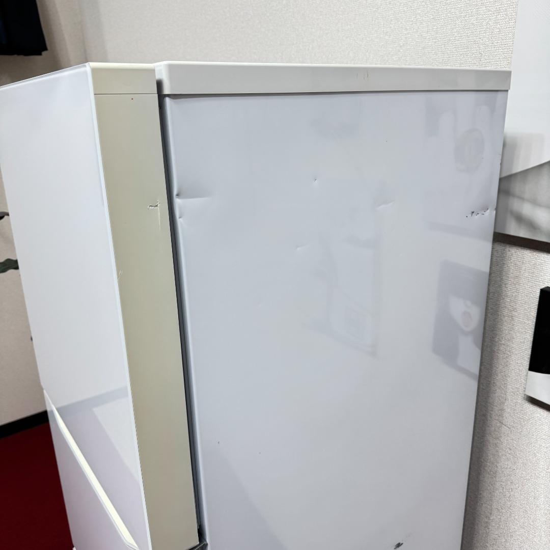 都内23区配送無料ツインバード冷蔵庫2018年製　真ん中のドア冷蔵、冷凍切替可能