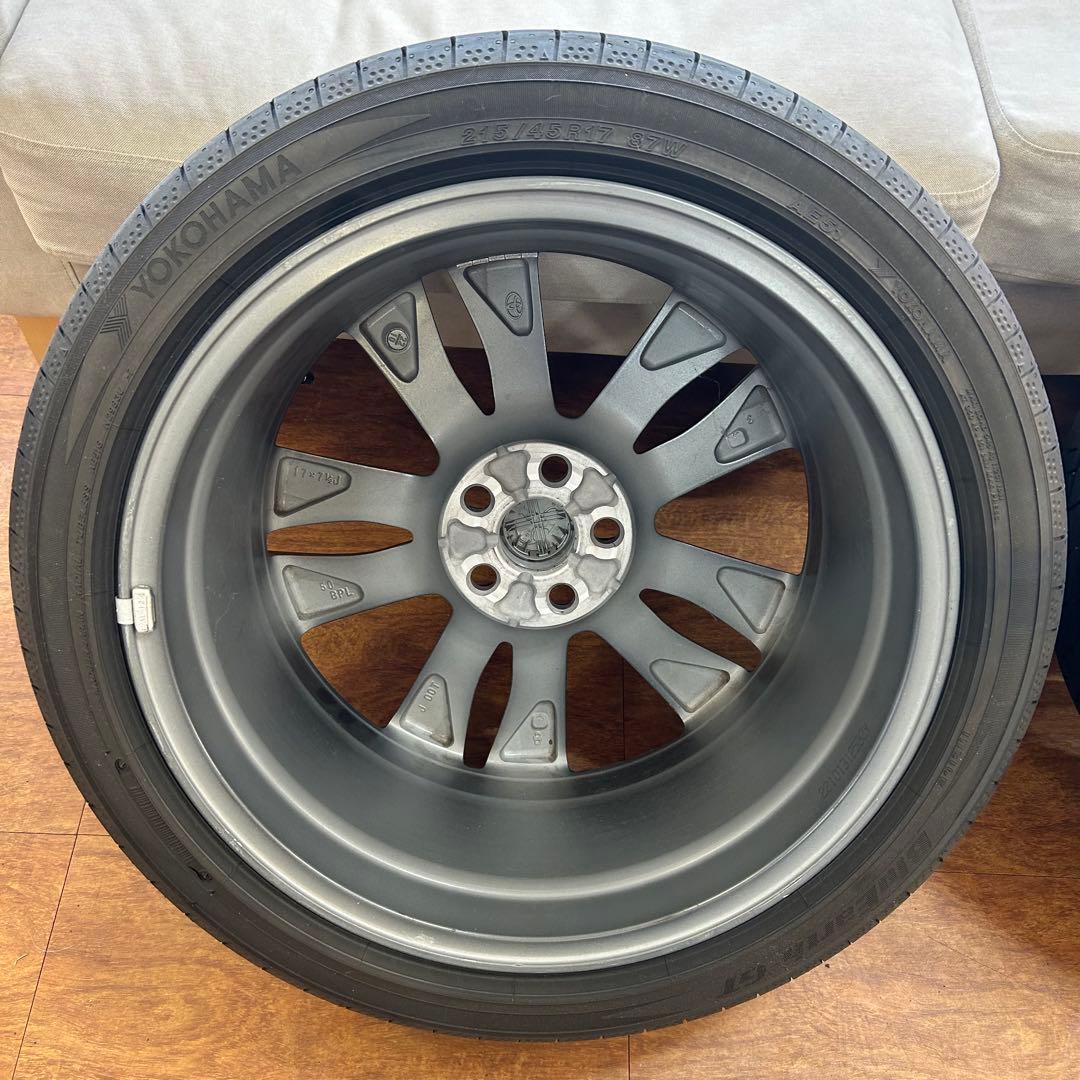 トヨタ カローラツーリング 純正ホイール　YOKOHAMA 215/45R17