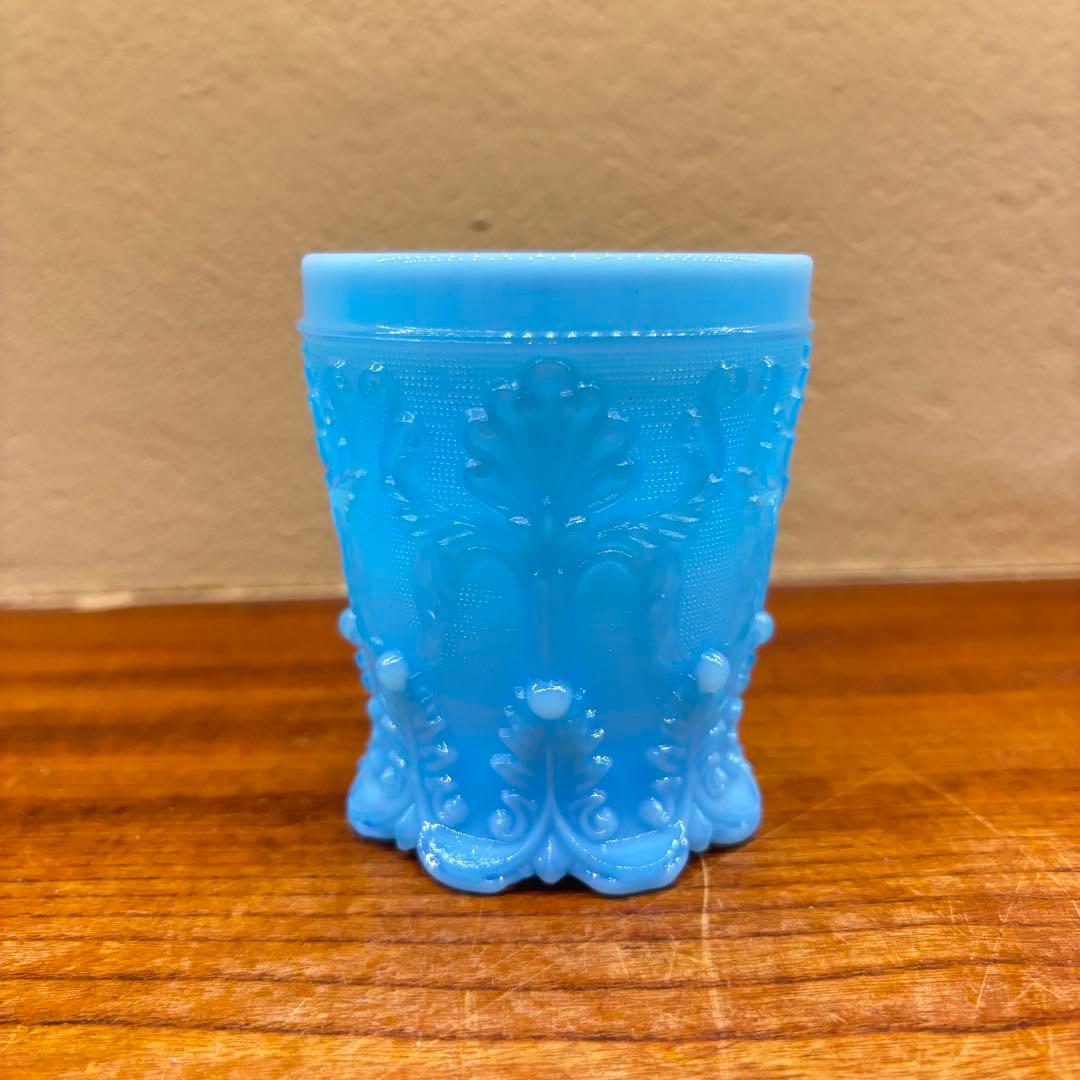 バカラ　洋食器　アメリカン雑貨　骨董品　乳白色 レトロガラス　オールドバカラ