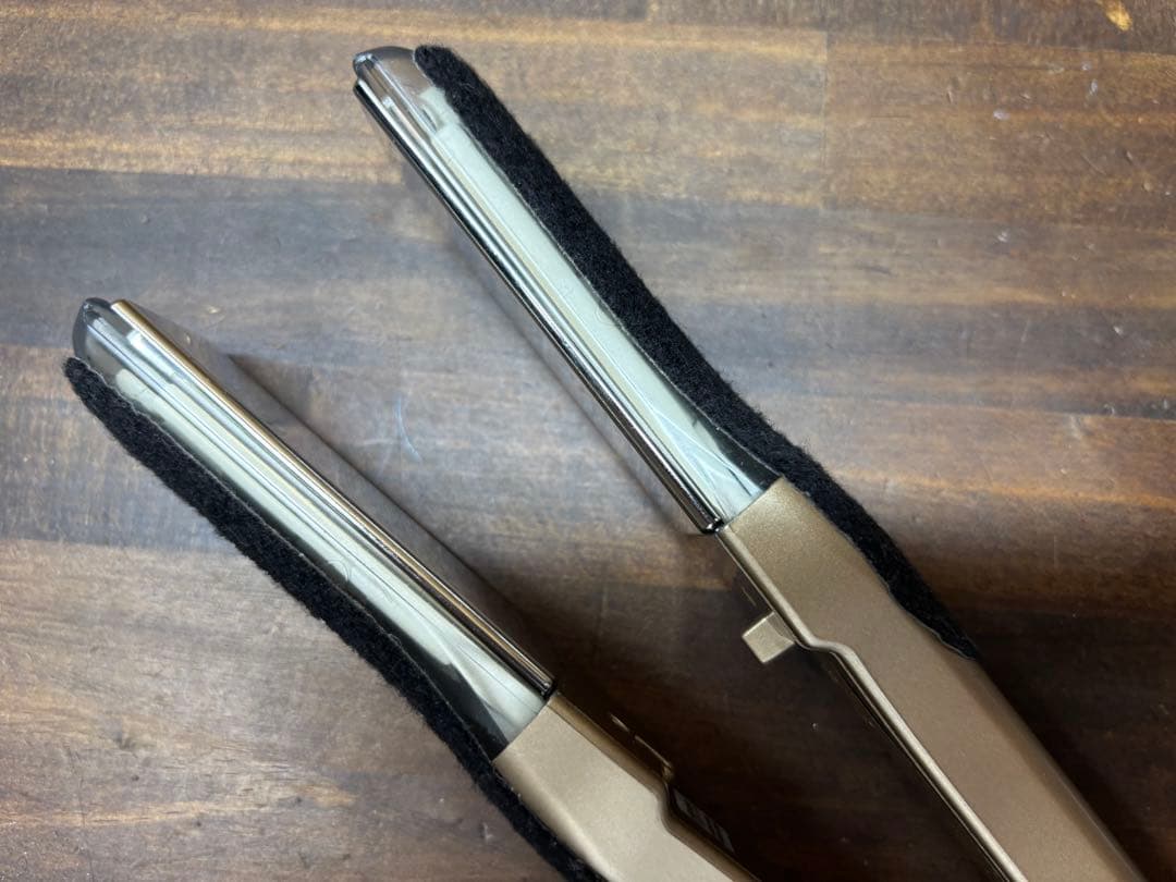 メデル　輝髪アイロン　ヘアオペ　MEDERU ストレート