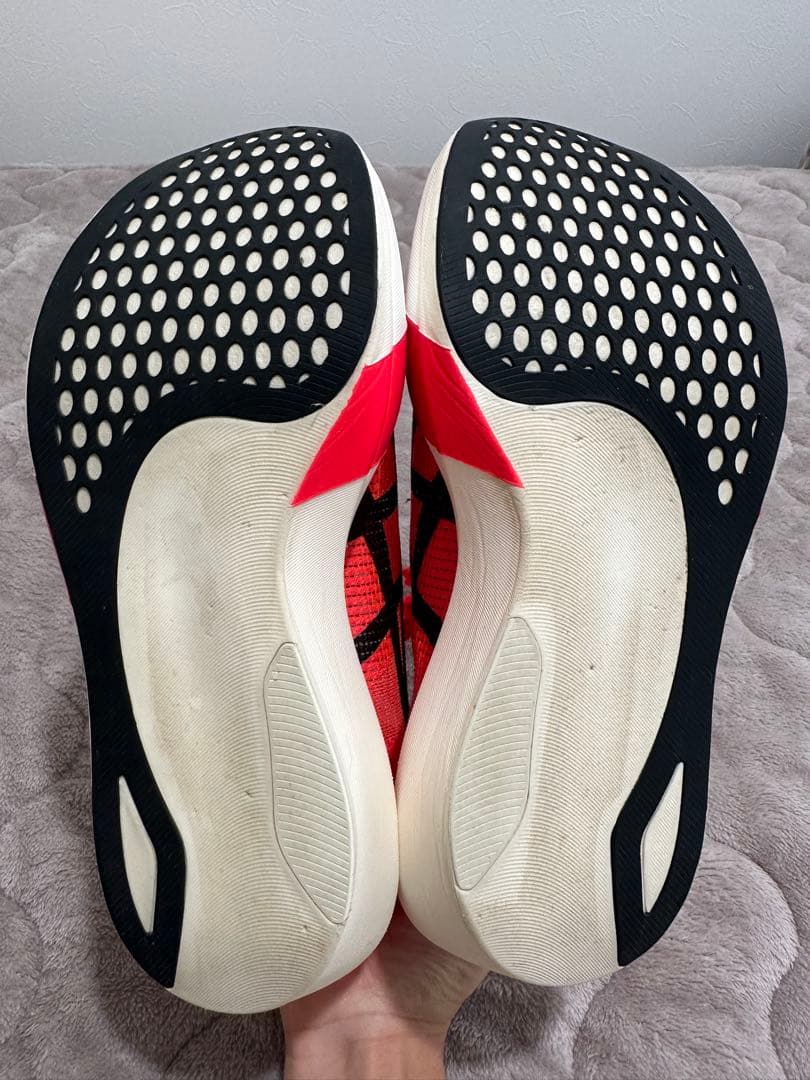 メタスピードエッジTOKYO 26.0cm