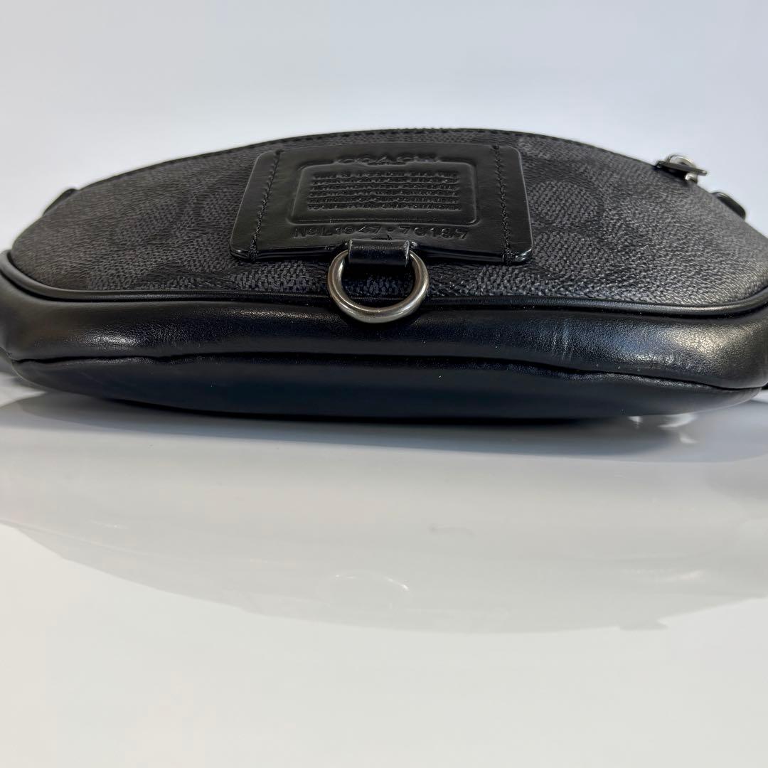 美品 COACH コーチ シグネチャー レザー ボディバッグ ウエストバッグ