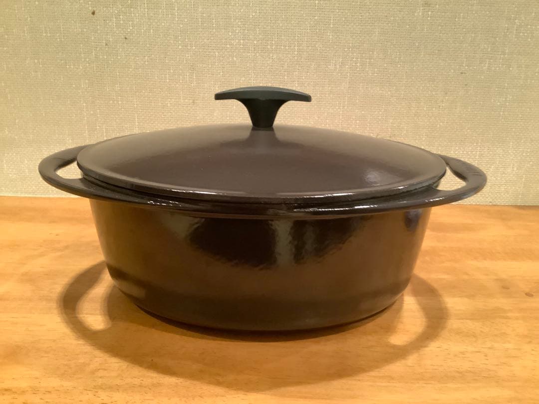 ルクルーゼ センセーションシリーズ 鋳鉄鍋 オーバルココット　27cm ショコラ