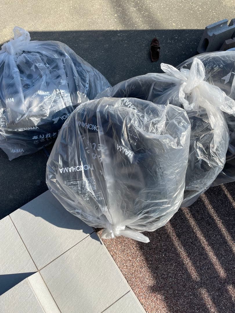 エスクァイア タイヤ　ホイール