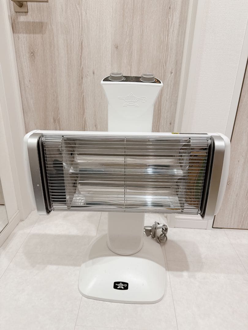 アラジン 遠赤グラファイトヒーター　ホワイト