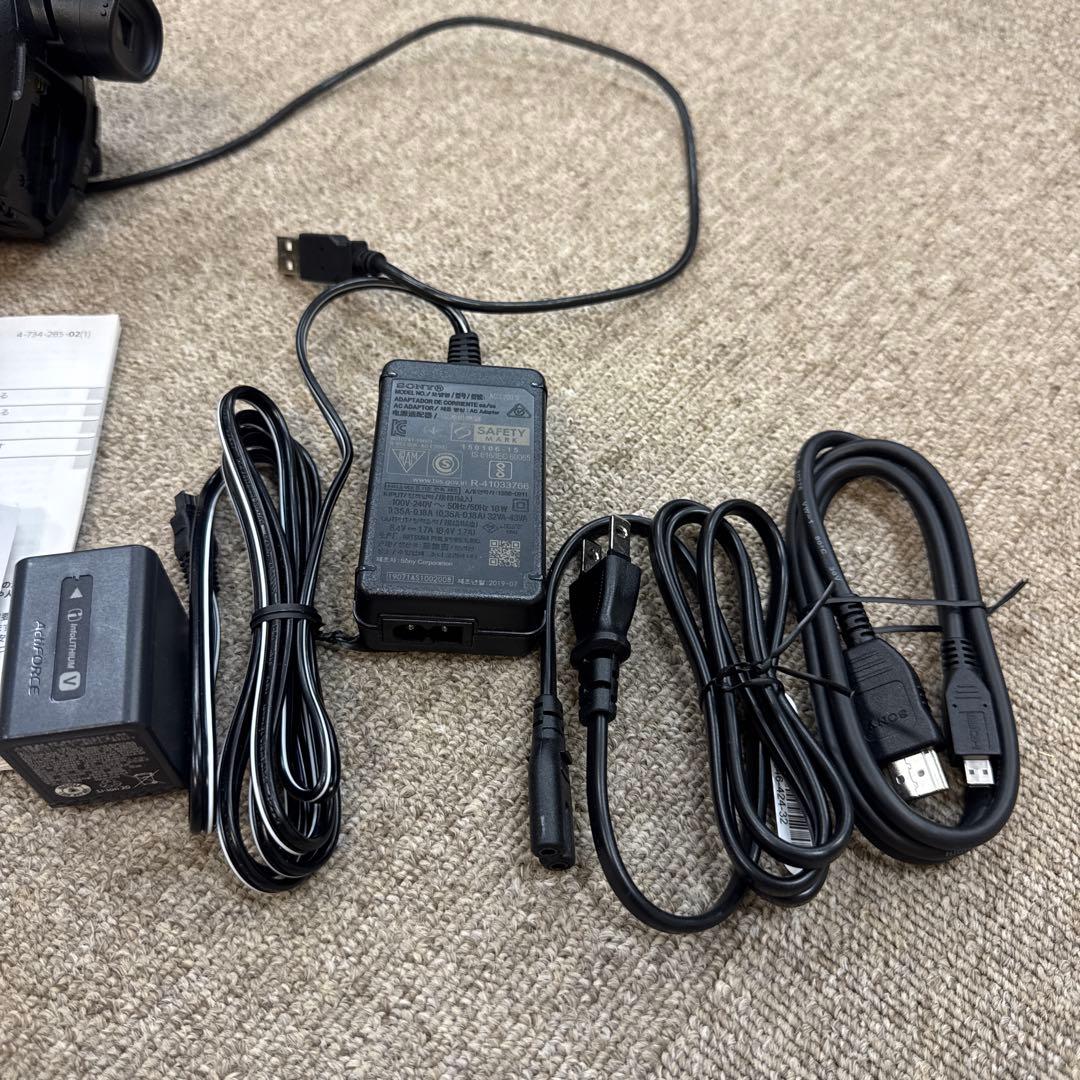 SONY ソニー FDR-AX60 4K 箱と説明書とハンディ１台箱なしセットで