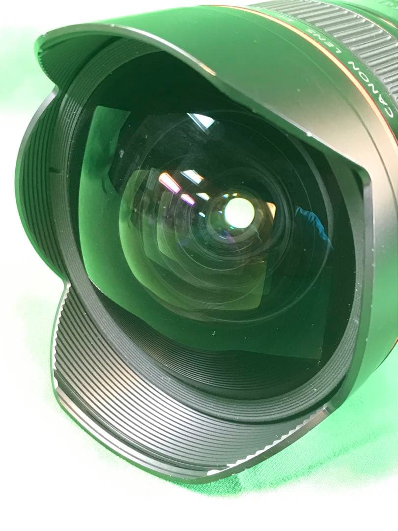 Canon EF14mm F2.8L Ⅱ USM ケース、レンズキャップ付。