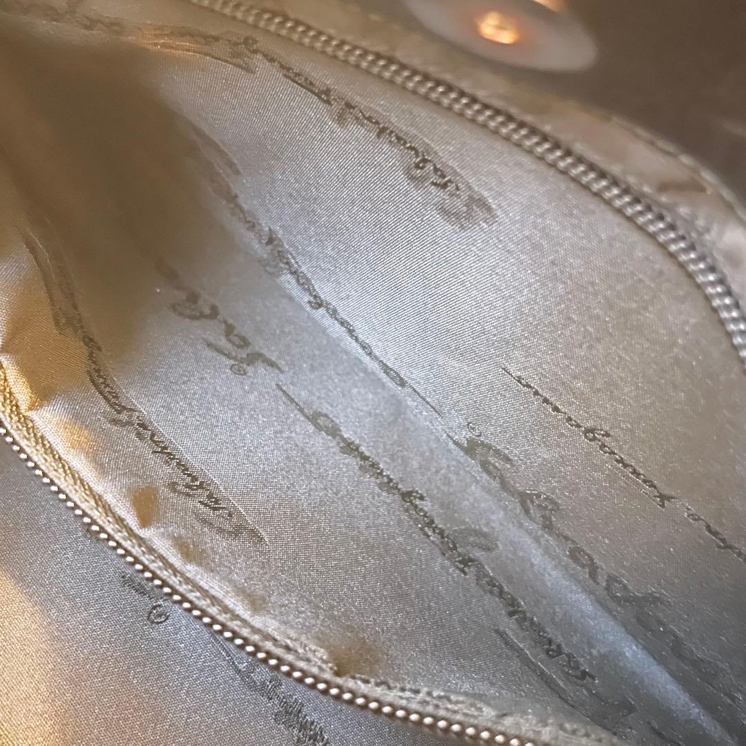 美品★サルヴァトーレフェラガモ スポーツ ワンショルダーバッグ ブラック