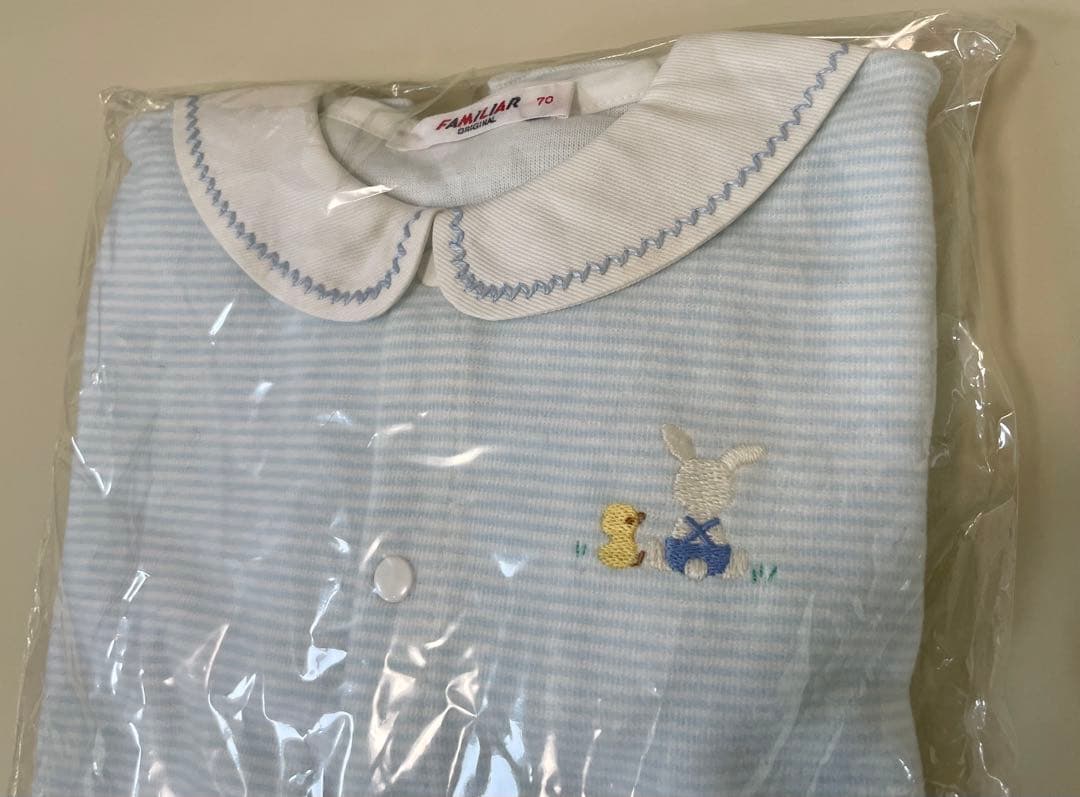 新品未使用　ファミリア　カバーオール　ベスト　　靴下2足セット売り　70