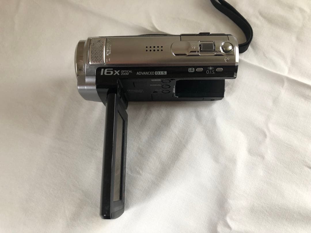 【美品】パナソニック HDC-TM30 デジタルハイビジョンビデオカメラ