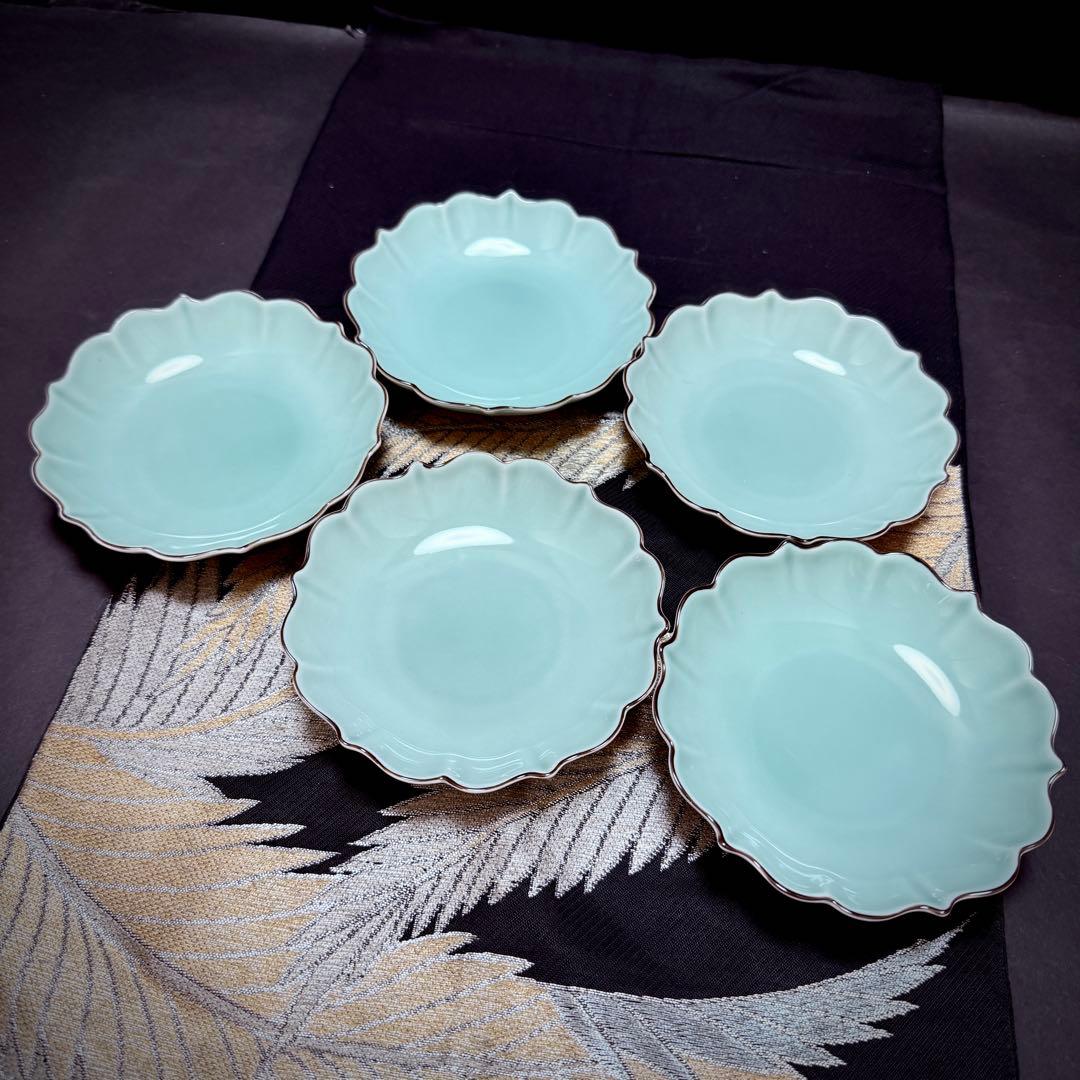 有田焼　深川製磁　「百年庵」　笹青磁　菊中割　小皿　 5客