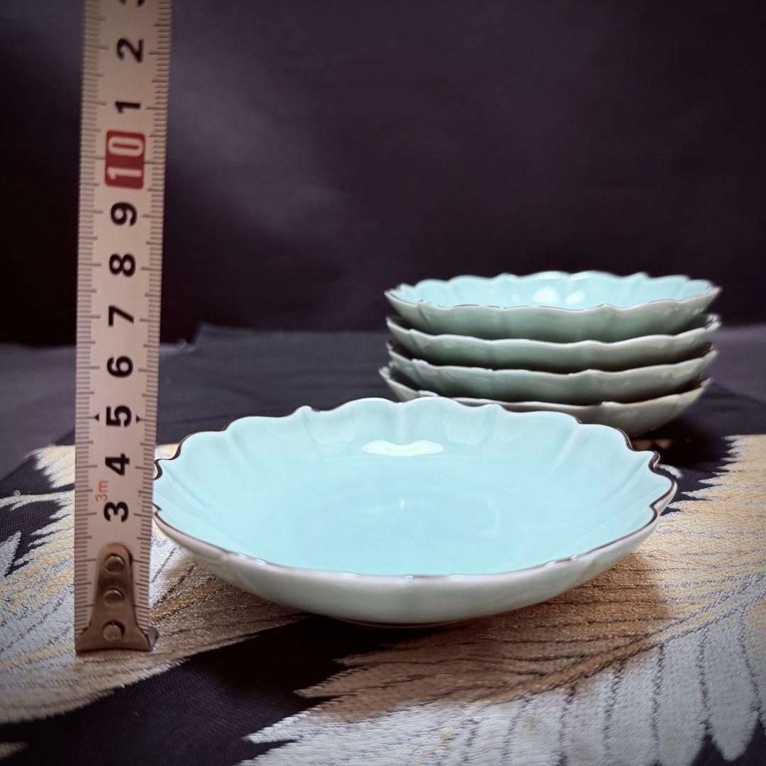 有田焼　深川製磁　「百年庵」　笹青磁　菊中割　小皿　 5客