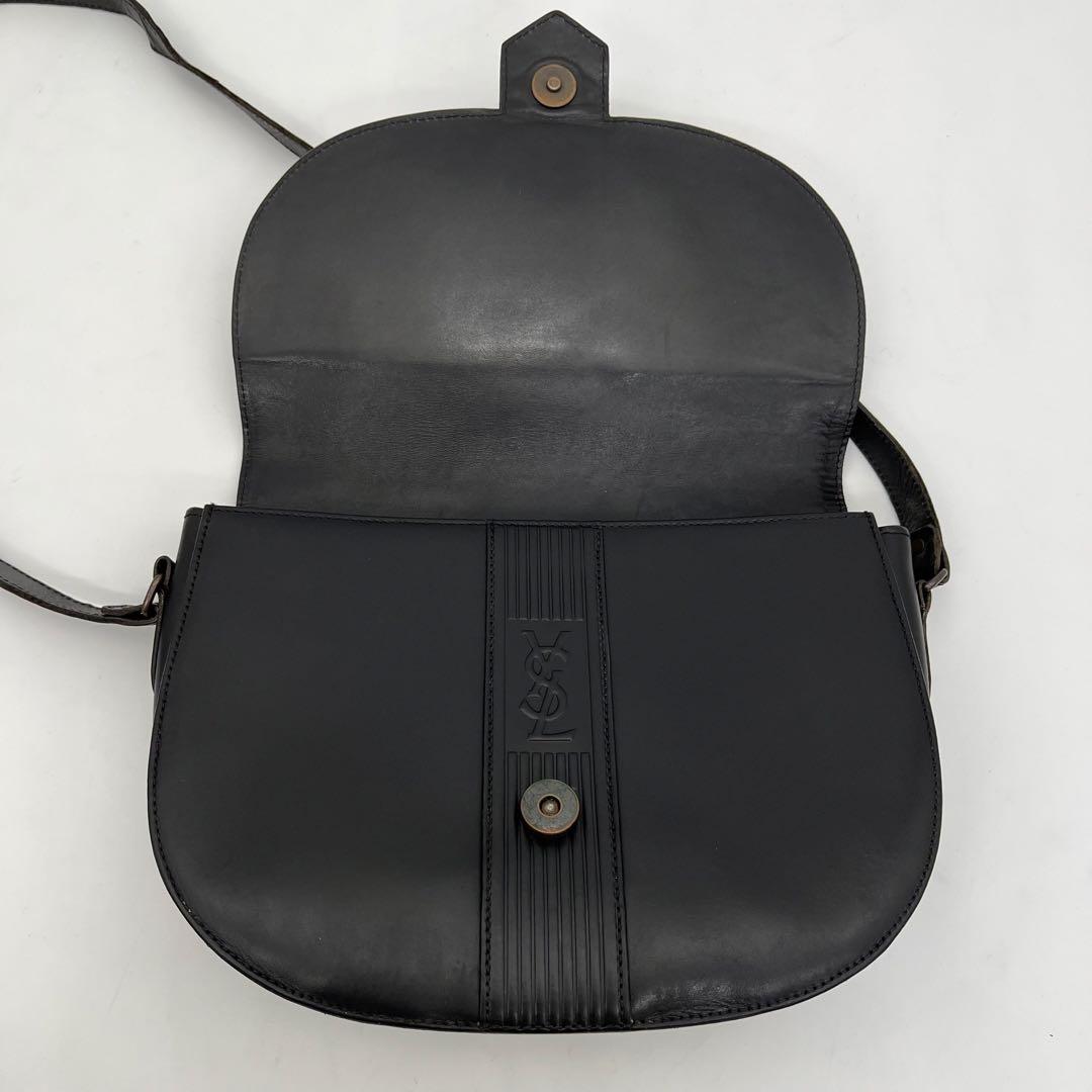 イヴサンローラン ショルダーバッグ 斜めがけ カサンドラ YSLロゴ 黒 レザー