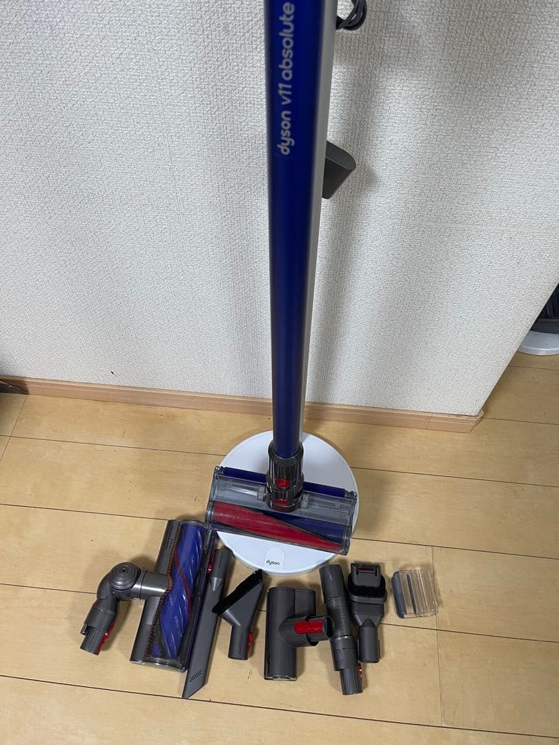 【美品】Dyson V11 Fluffy コードレス掃除機エコー６５分