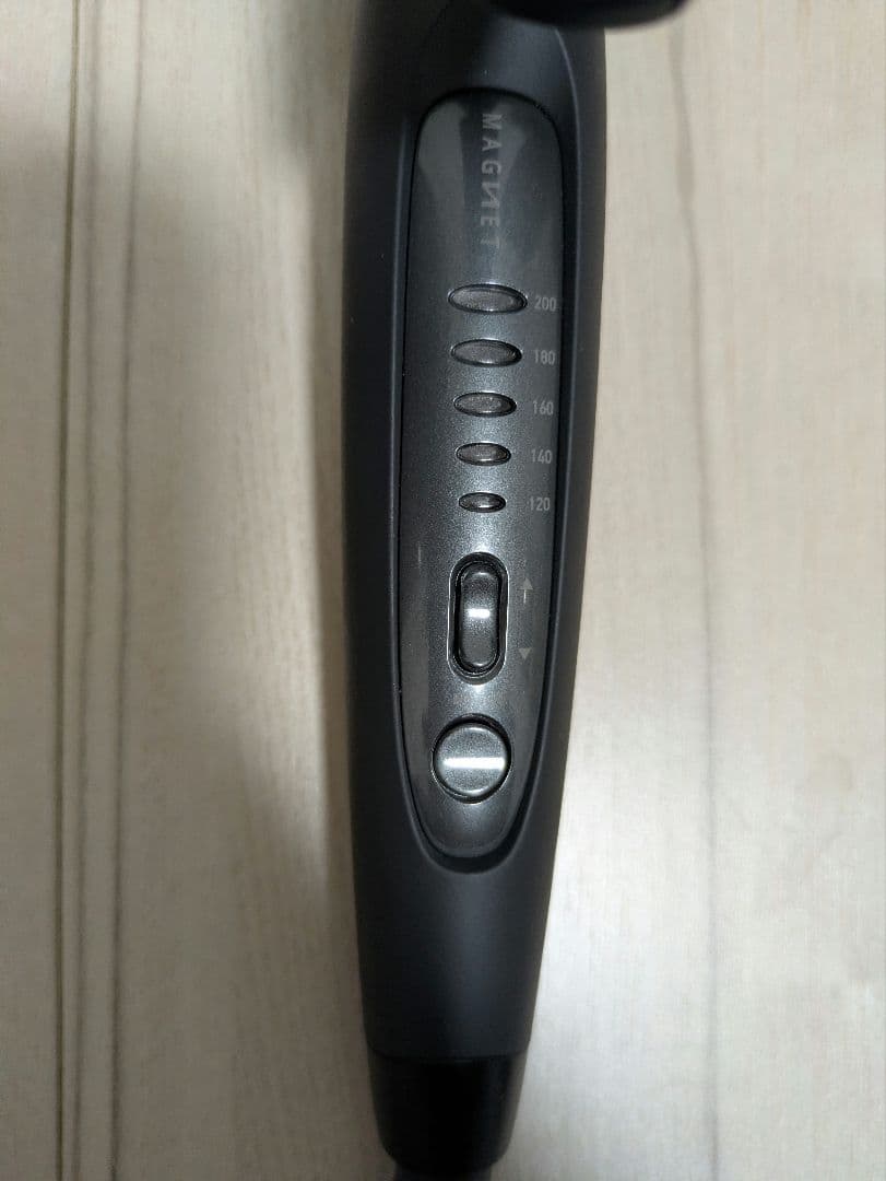 ホリスティックキュア マグネットヘアプロ 32mm