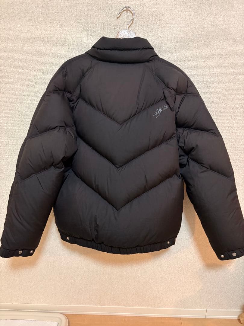 stussy ダウンジャケット　 ブラック　サイズＬ