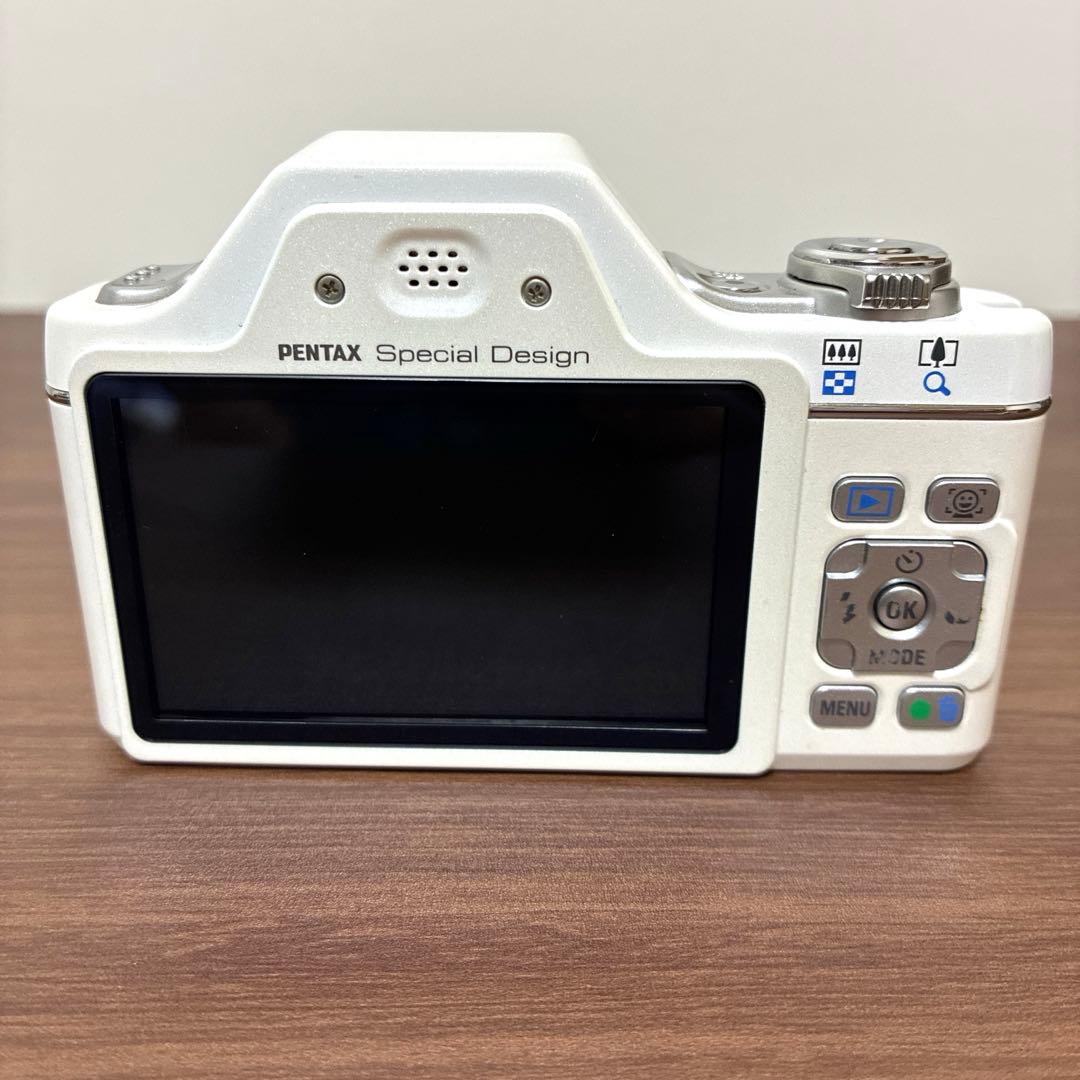 【ペンタックス】PENTAX I-10 コンパクトデジタルカメラ レトロ 白