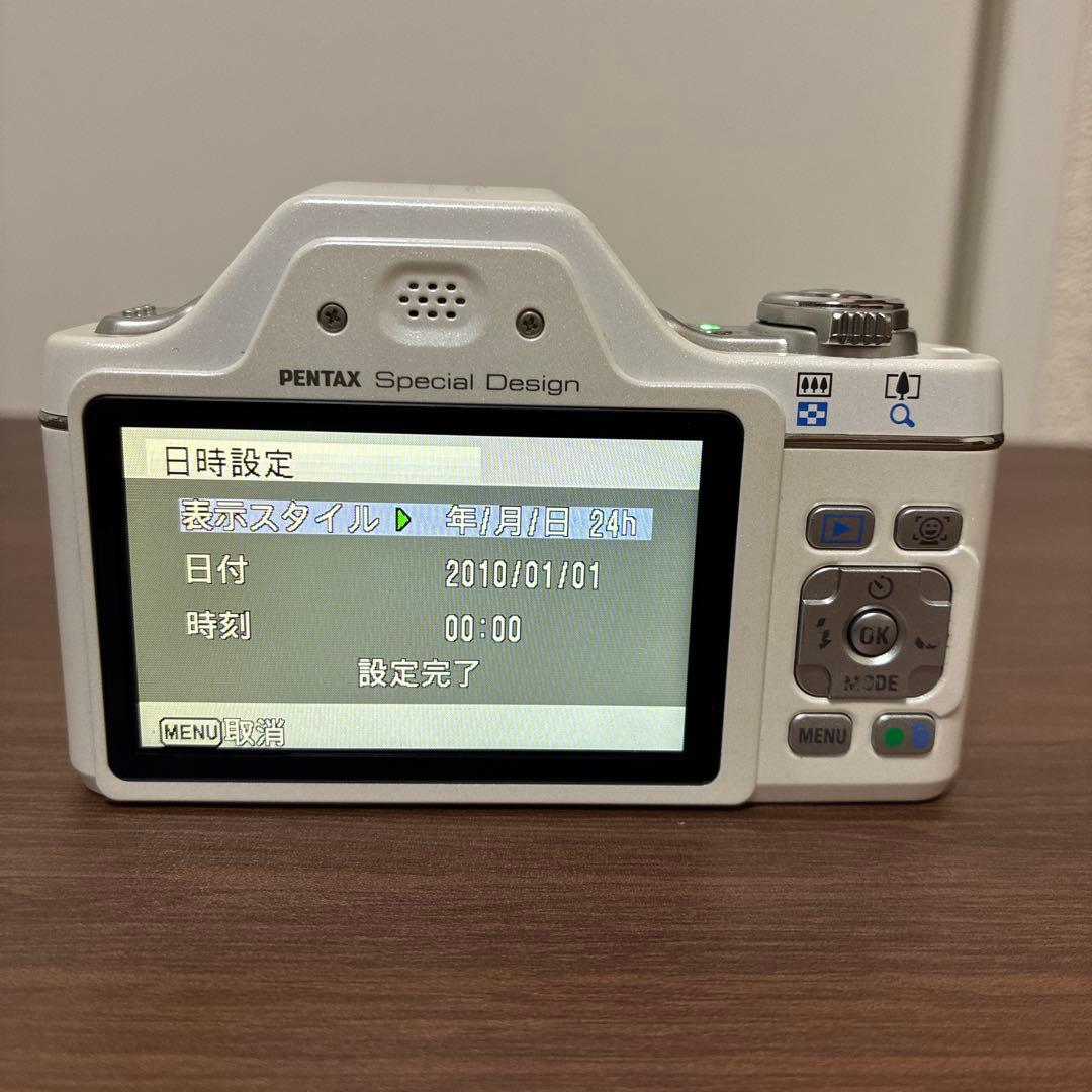 【ペンタックス】PENTAX I-10 コンパクトデジタルカメラ レトロ 白