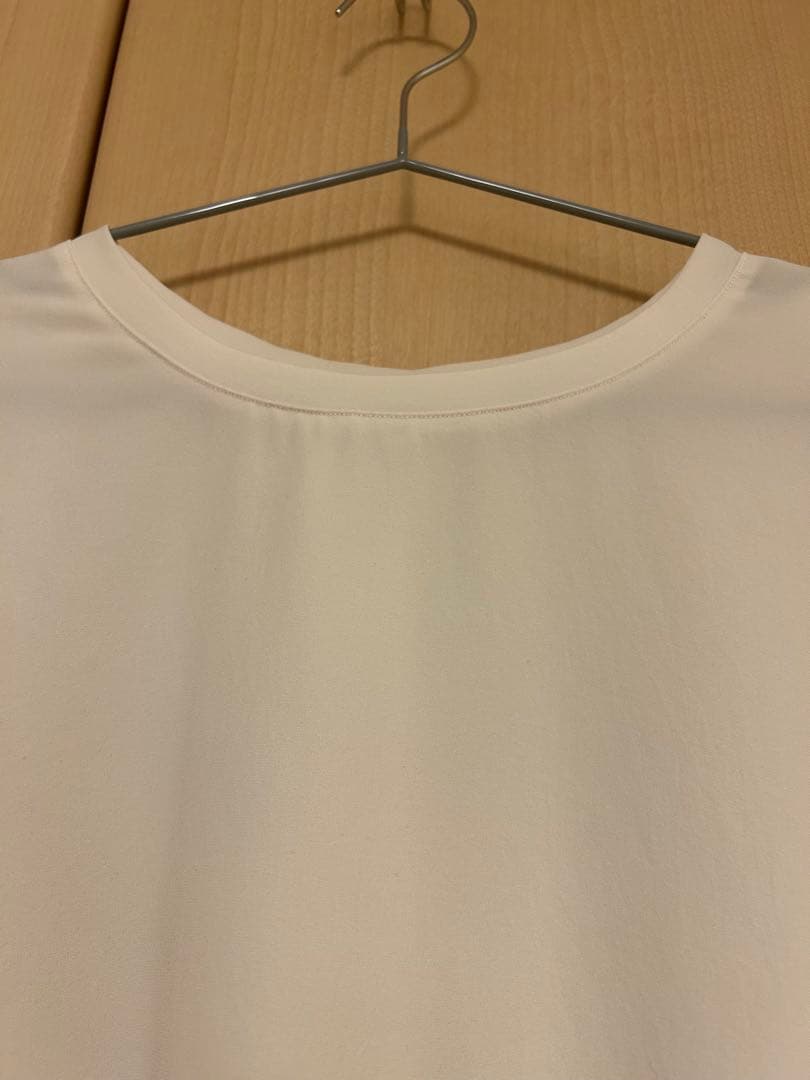 ビアズリー 後ろドレープTブラウス アイボリー