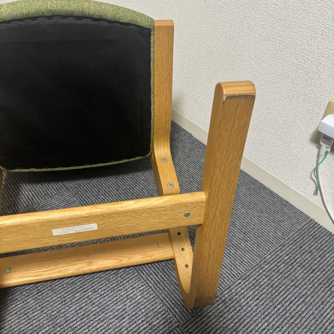 ベネッセ カリモク チェアー 緑 布張り