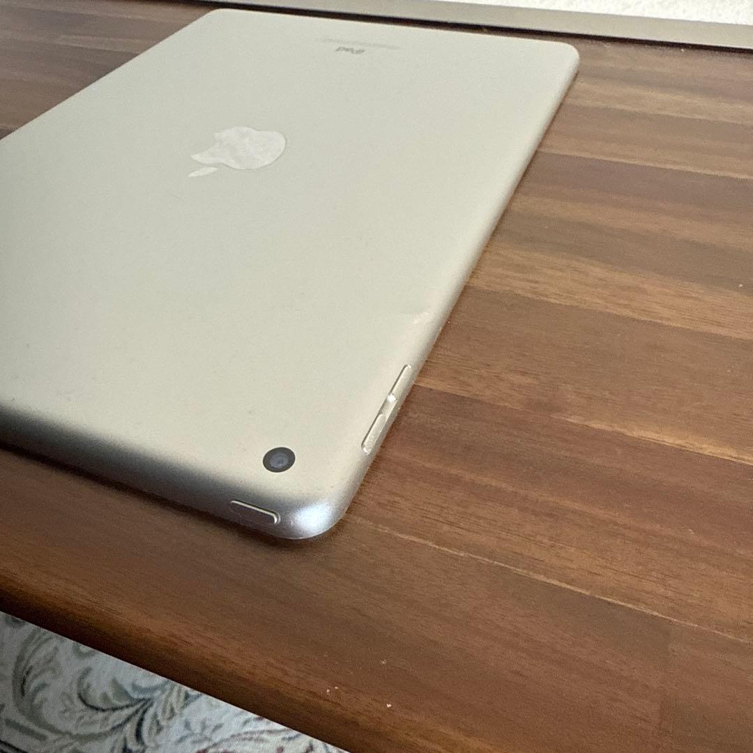 Apple iPad　第5世代　32G　 9.7インチ