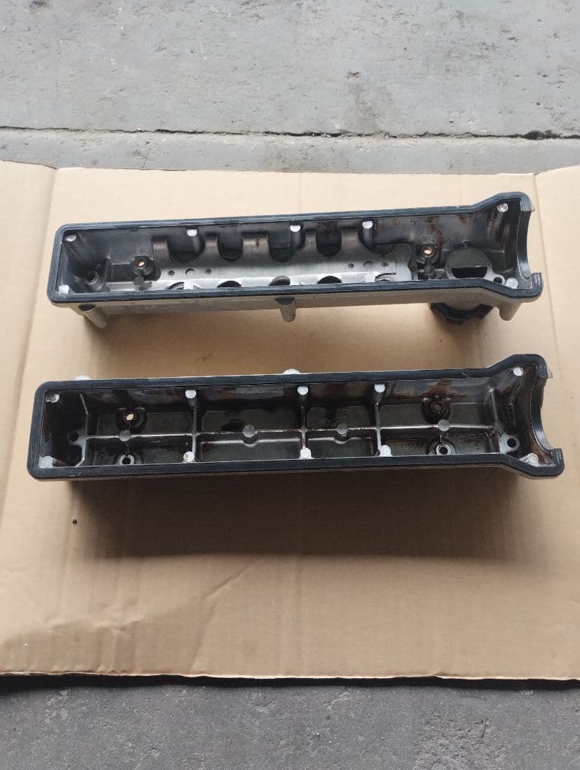 TOYOTA 1600 ツインカム 16バルブ エンジン部品　4AG