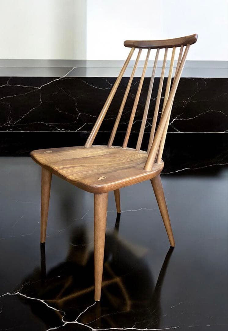 ナフコ　背もたれの曲線が美しい天然木の ウィンザーチェア