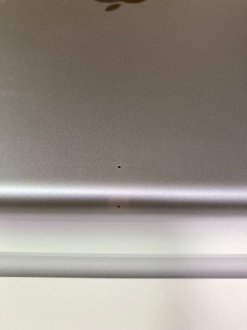 iPad 第5世代 Wi-Fiモデル 32GB 充電器付き　MP2F2J/A