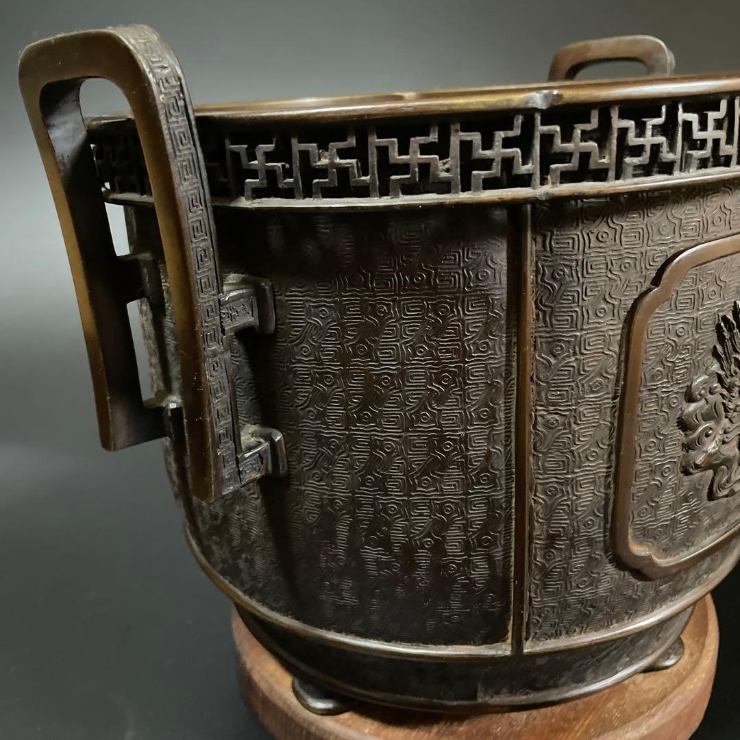 時代物　唐銅　手彫火鉢　大日本文政年整眠鋳　１個