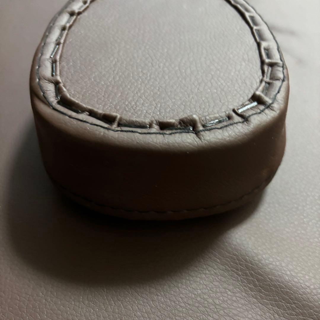 折りたたみ式のマッサージテーブル