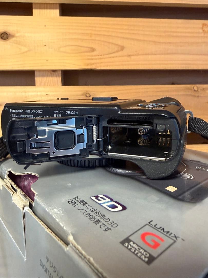 LUMIX GX1 ミラーレス一眼 ブラック　中古