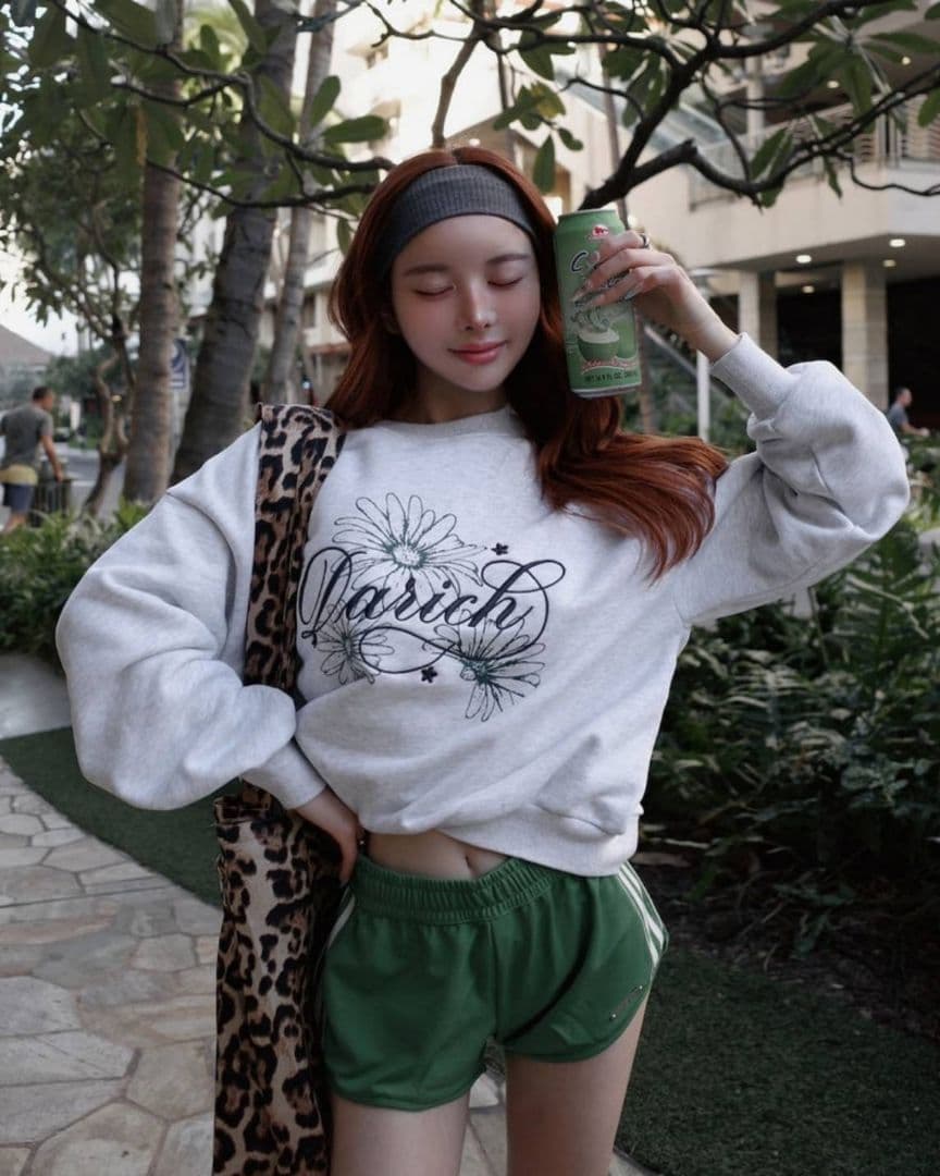 ダーリッチ ガーベラモチーフプルオーバー