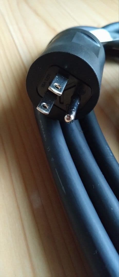 プリウスPHV zvw52 充電ケーブル