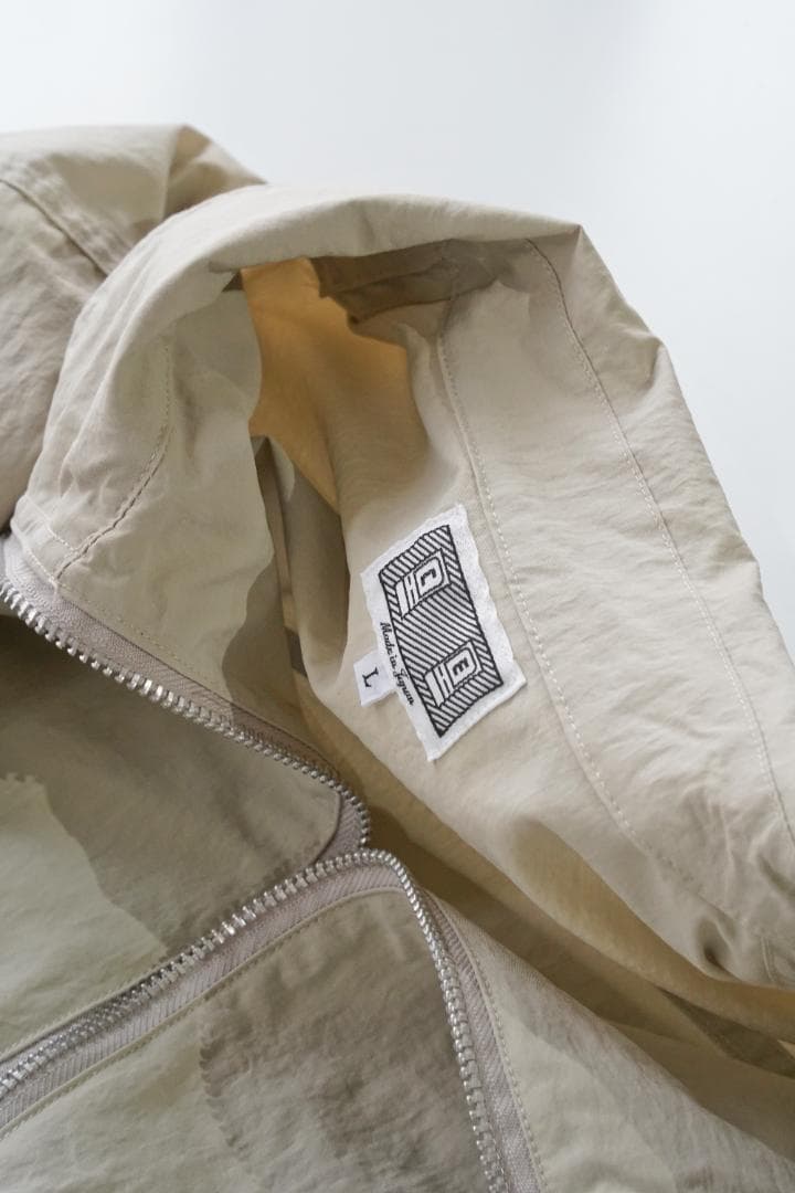 ソ*ー様 C.E 23AW STAND COLLAR NYLON ZIP JAC