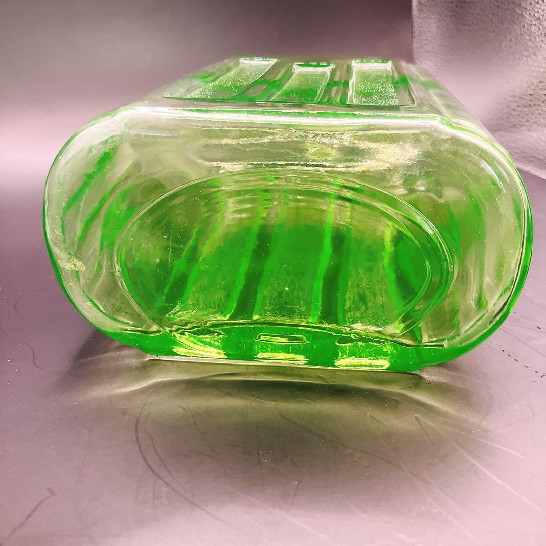 ウランガラス　2L ウォーターボトル　ディプレッショングラス　大正浪漫　アメリカ