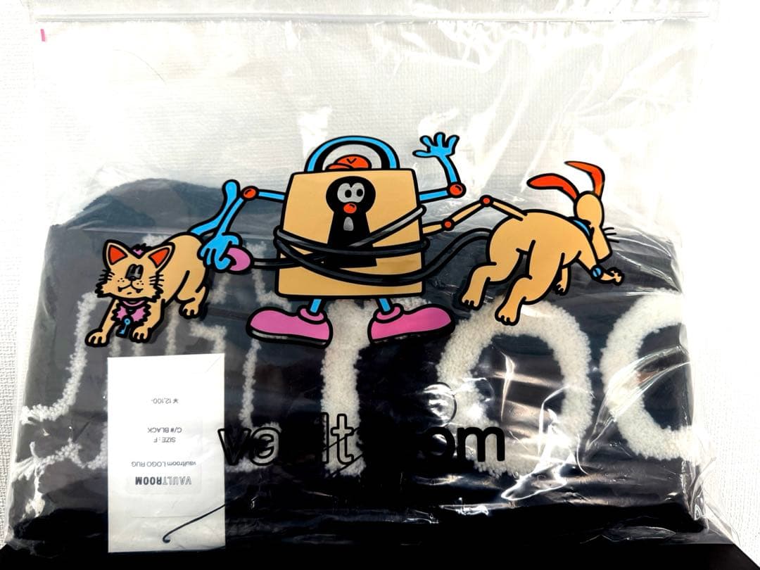 vault room ロゴ ラグ