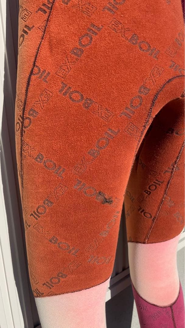 west セミドライウェットスーツ