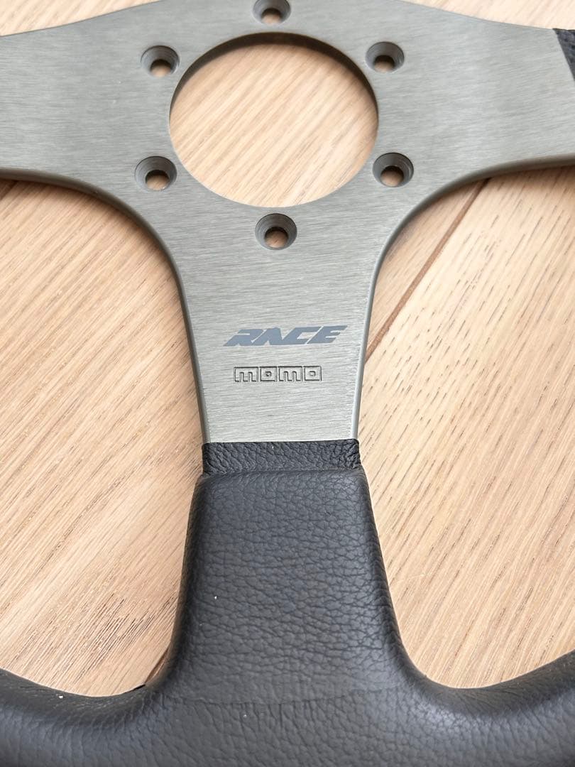 momo race D35 ステアリング ハンドル