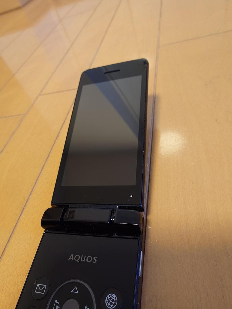 SoftBank AQUOSケータイ4 A205SH ブラック