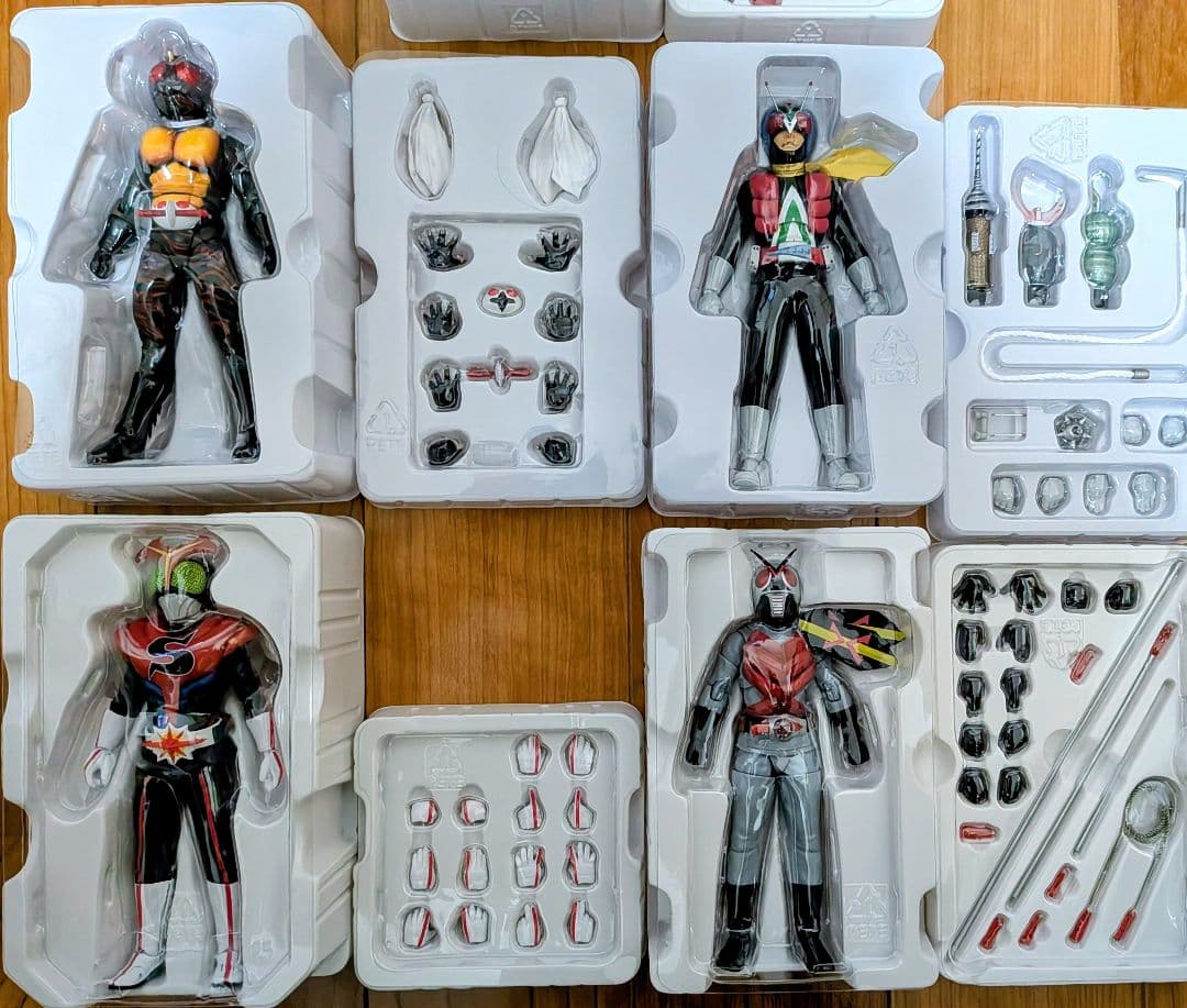 2/5 削除S.H.Figuarts 真骨彫製法 仮面ライダー4点セット