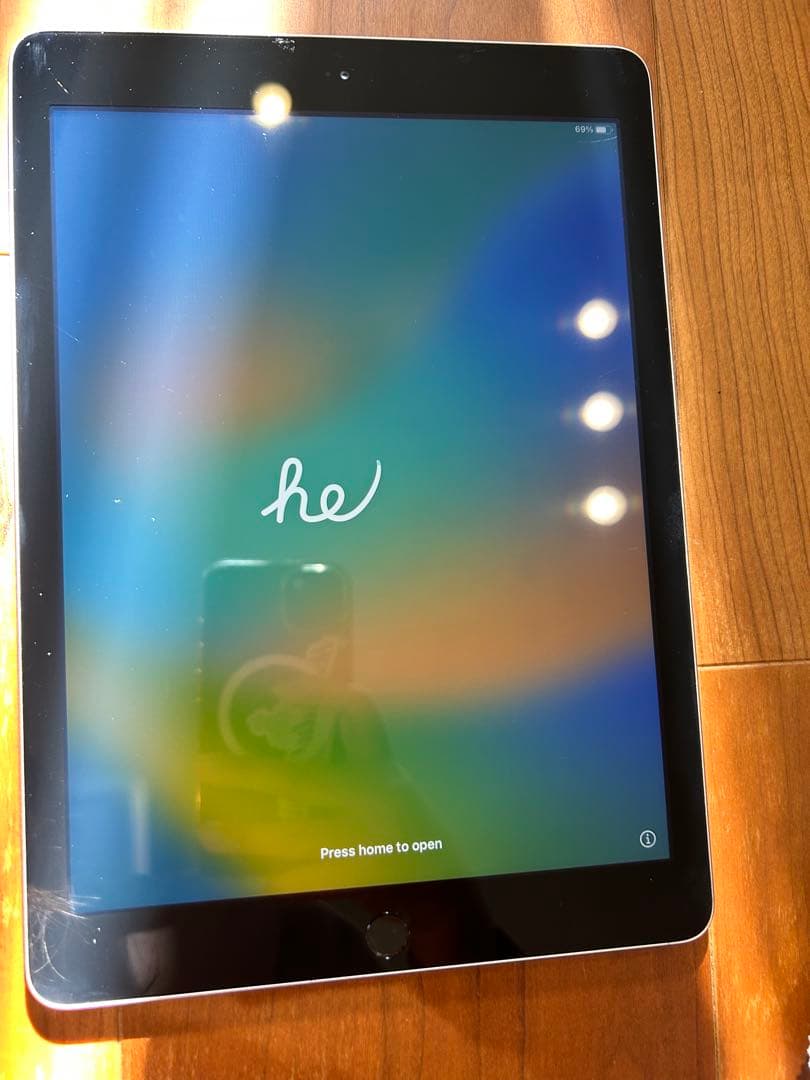 【送料込み】※箱無しiPad シルバー【初期化済】